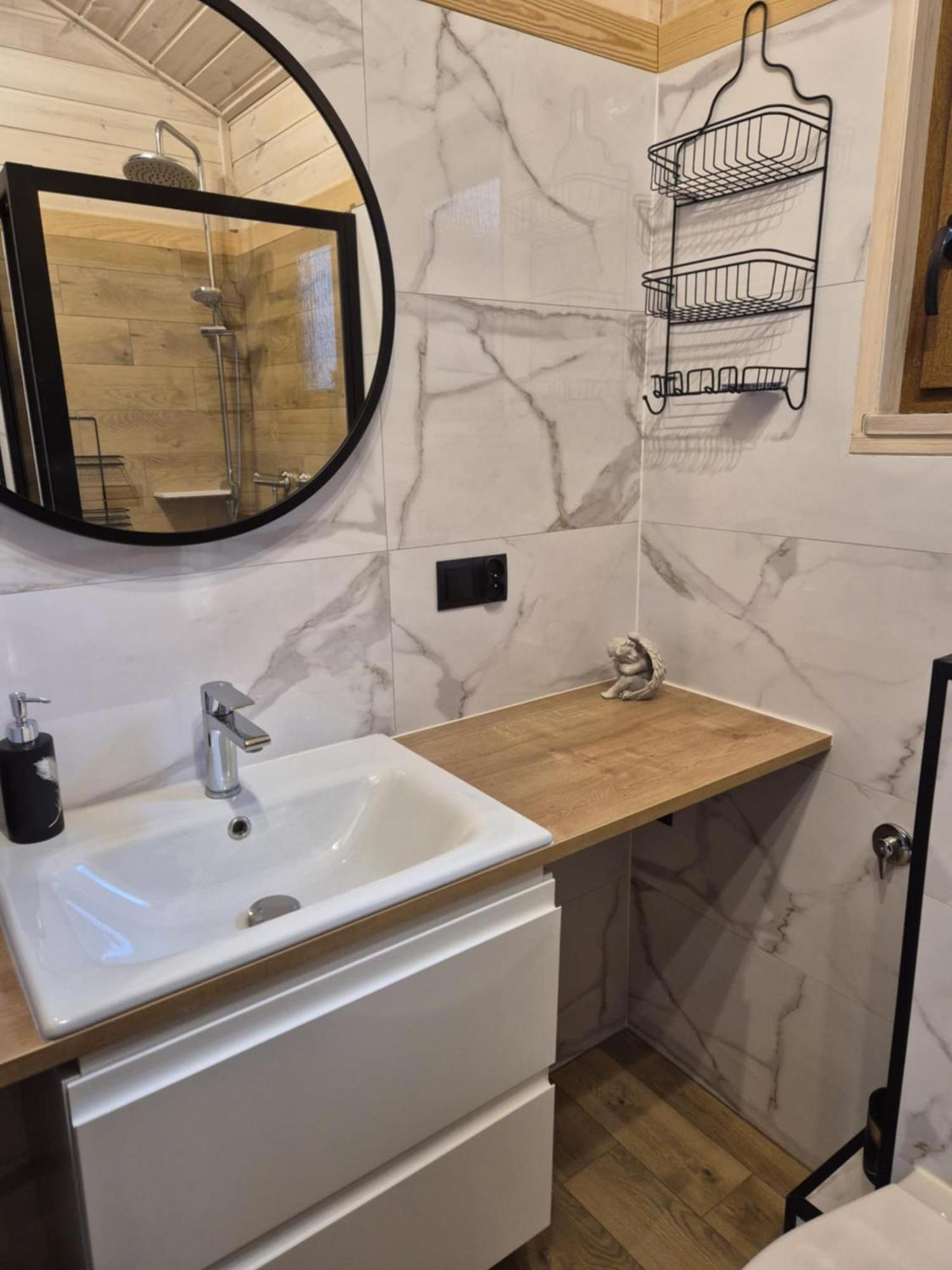 Dzik W Zagrodzie Hotel Borsk Luaran gambar